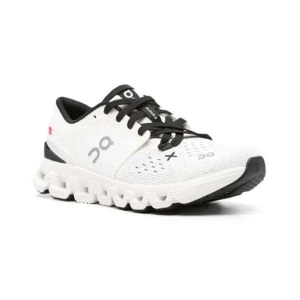 On Running Cloud X 4 Ivory Black  image 1
