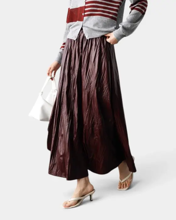 Glossy Pleated Flared Midi Skirt with Elastic Waistband image 4