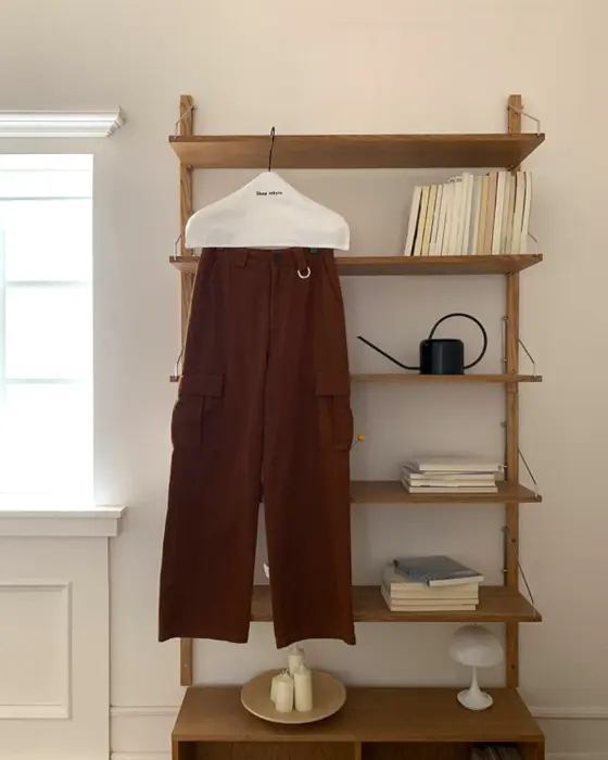 High-Waisted Cargo Straight Pants image 6