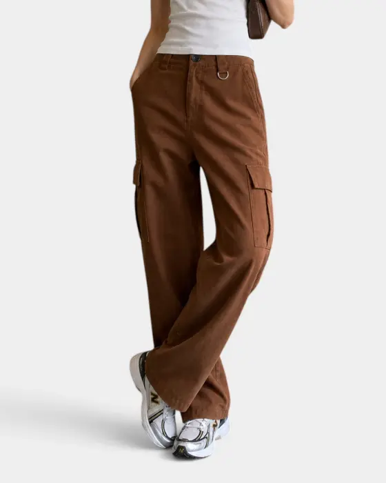 High-Waisted Cargo Straight Pants image 4