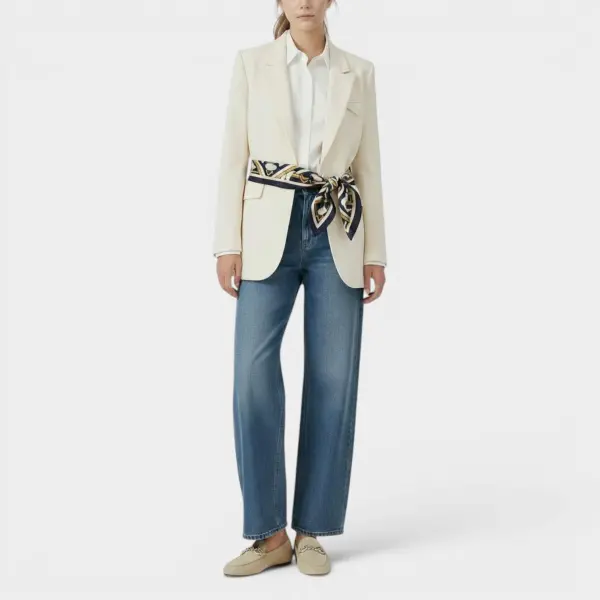 Classic Buttonless Blazer with Modern Detailing image 2