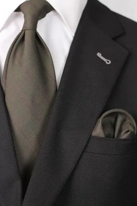 STRIPE Neckties OLIVE 8.5 CM WOOL image 0