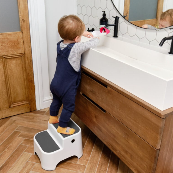 Uppy2 Step Stool - Galactic Grey image 2